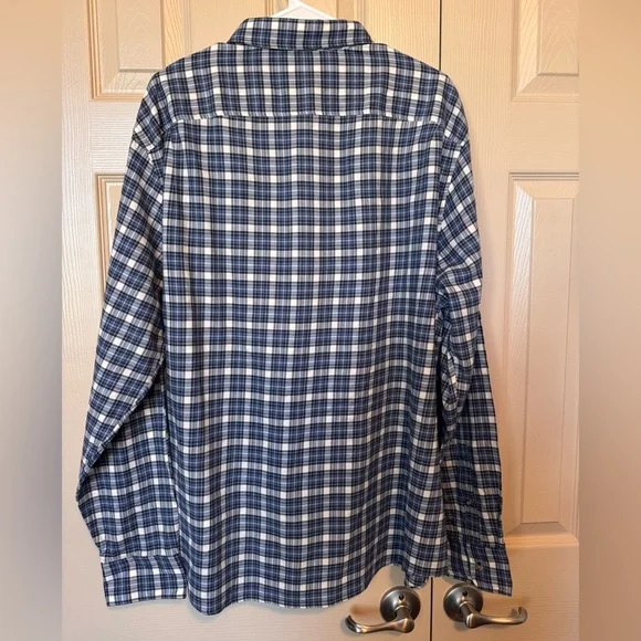 FAHERTY Shirt The Everyday Button Down Long Sleeve Navy Plaid XXL NWT - Picture 8 of 14